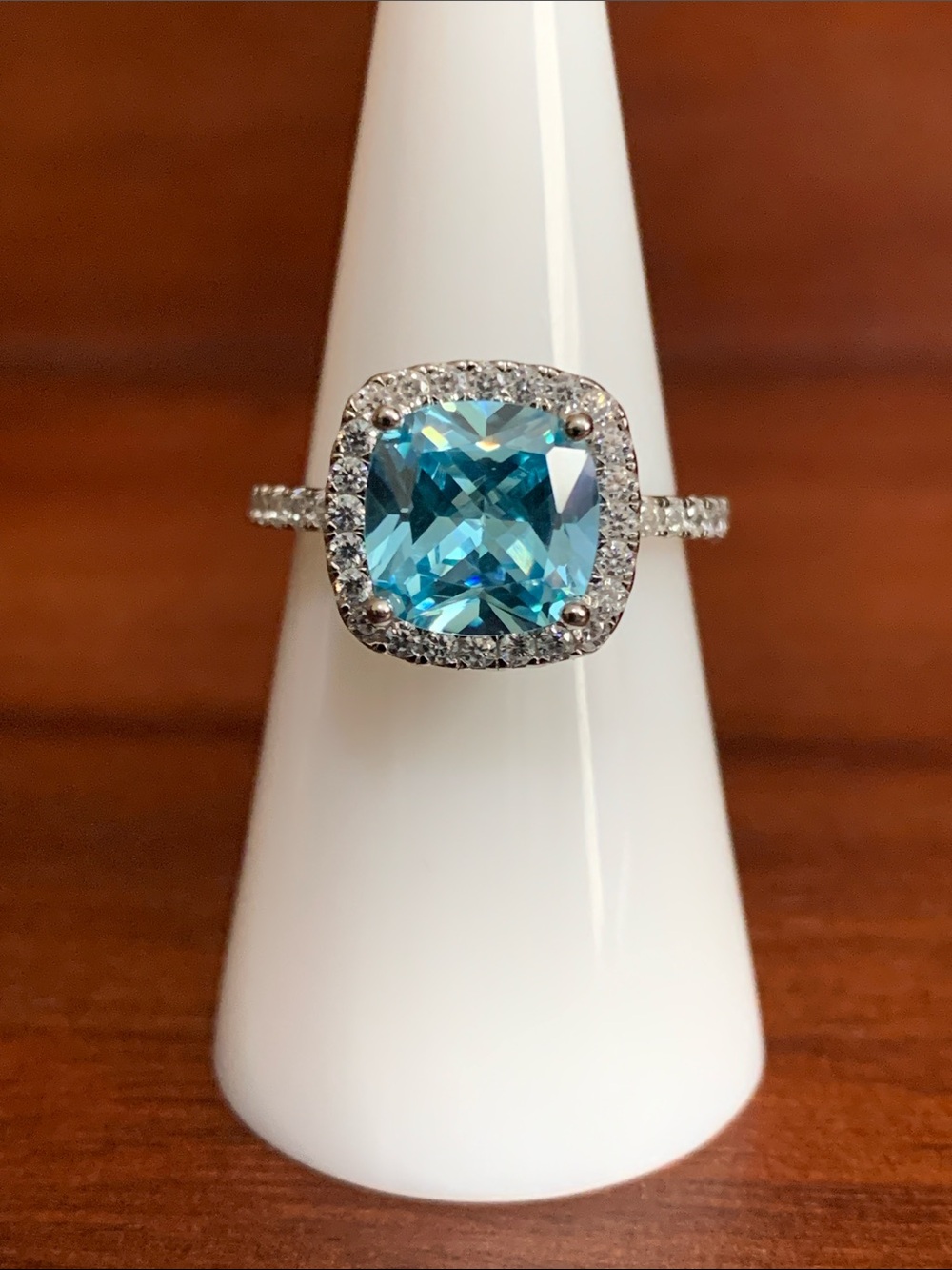 New 925 Silver Cushion Cut Aqua Blue CZ Ring size 7
